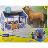 Breyer Deluxe Country Stable with Horse and Wash Stall